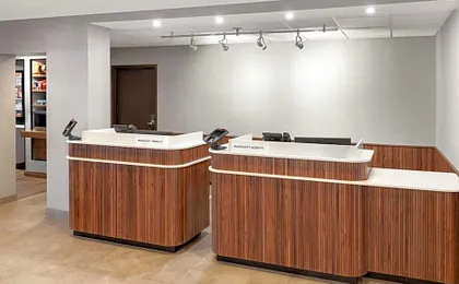 Courtyard by Marriott Cleveland Airport South