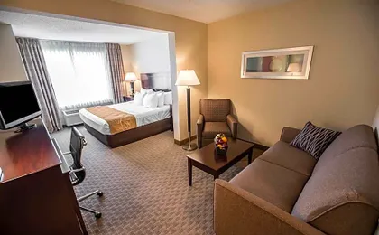 Comfort Suites University Area Notre Dame-South Bend