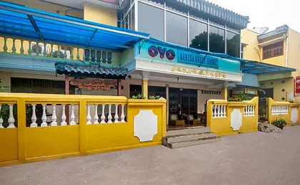 OYO 2256 Danysa Guesthouse