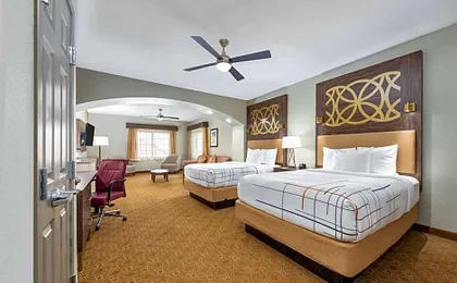 La Quinta Inn & Suites by Wyndham Marble Falls
