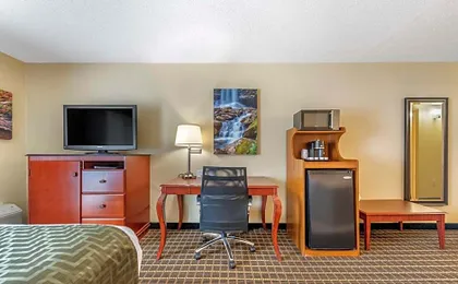 Best Western Plus Bridgeport Inn