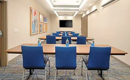 Holiday Inn Express And Suites Palm Desert Millennium By IHG