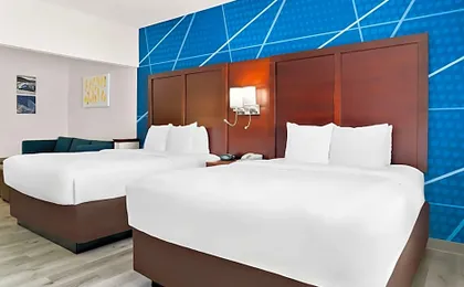 Holiday Inn Express And Suites Southfield Detroit By IHG