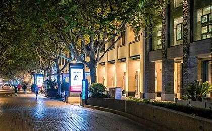 Home Inn Plus Hangzhou West Lake Lakeside Pedestrian Street