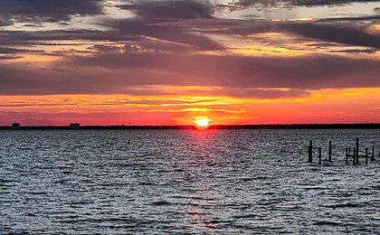 Quality Inn & Suites Gulf Breeze Bayside near Pensacola Beach
