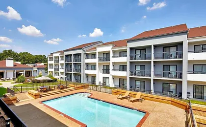 Courtyard by Marriott Memphis East/Park Avenue