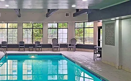 Country Inn & Suites by Radisson, Canton, GA