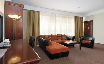 Atrium Hotel Ateneu City Center