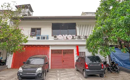 Vaccinated Staff - OYO 658 Alibaba Residence