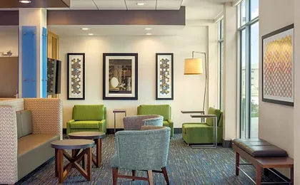 Holiday Inn Express & Suites West Des Moines - Jordan Creek By IHG