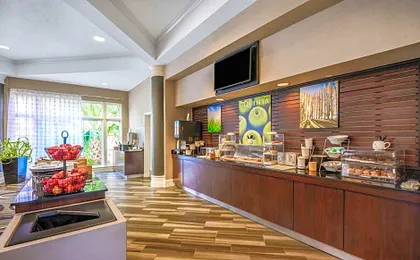 La Quinta Inn & Suites by Wyndham Myrtle Beach Broadway Area