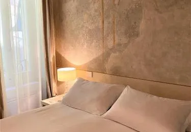 SH Suites