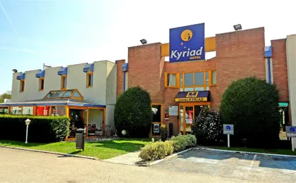 KYRIAD CHANTILLY extérieur