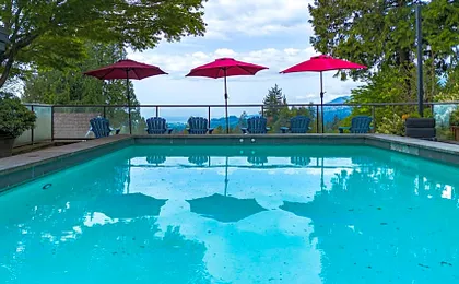 Cypress: Private Bedroom/Bathroom/Office, with Shared Pool, Hot tub
