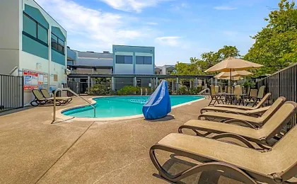Best Western Plus Wine Country Inn & Suites