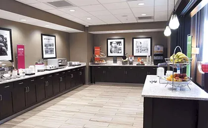 Hampton Inn & Suites Des Moines/Urbandale
