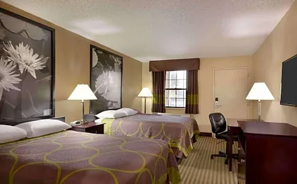 Super 8 by Wyndham Ruston