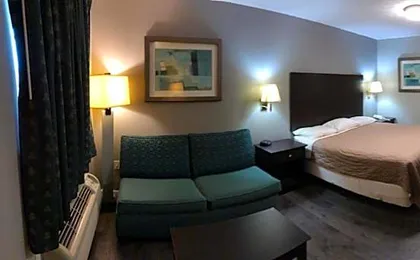 Deerfield Inn and Suites - Fairview