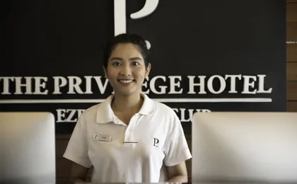 The Privilege Hotel Ezra Royal Garden