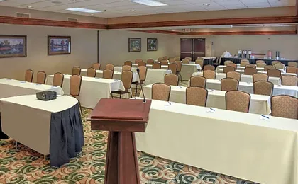 Hampton Inn & Suites Youngstown-Canfield