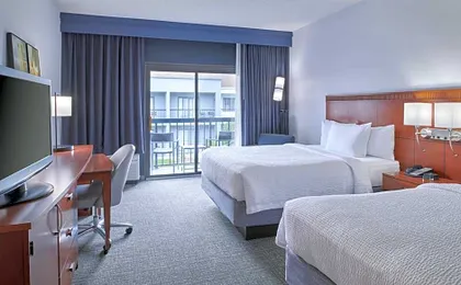 Courtyard by Marriott Detroit Troy