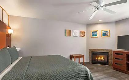 Travelodge by Wyndham Depoe Bay