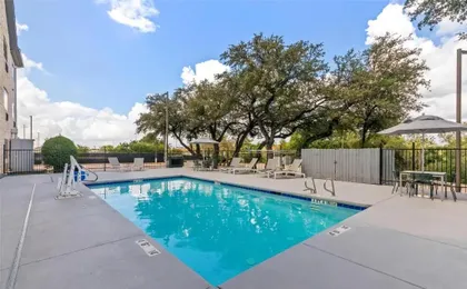 Spark by Hilton Round Rock