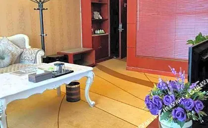 Yijiang Hotel
