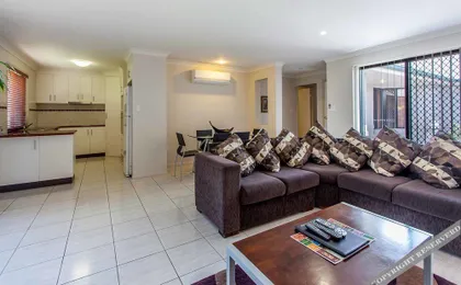 Annand Mews Apartments