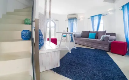 Kouros Home and Suites
