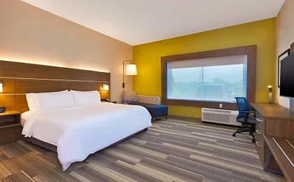 Holiday Inn Express & Suites Milan - Sandusky Area By IHG