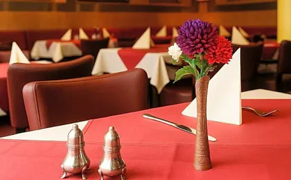 Plaza Hotel & Living Frankfurt