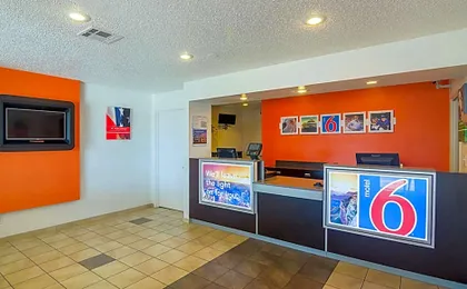 Motel 6-Lawton, OK