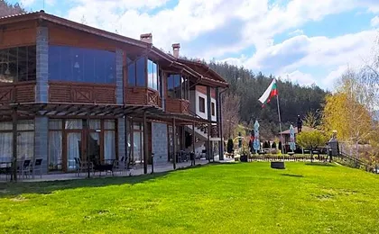 Alpine Garden Hotel (Trayanovi Dvori)