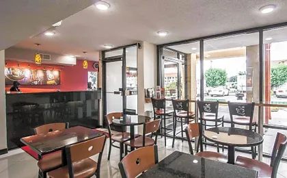 Econo Lodge Inn & Suites Memphis East
