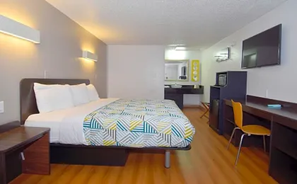 Motel 6-Hamburg, NY