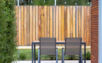 Robinia Guest House - Warmth & Minimalism