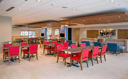 Holiday Inn Express & Suites Tampa East - Ybor City By IHG