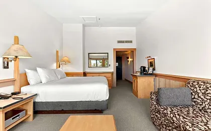 Sun Mountain Lodge