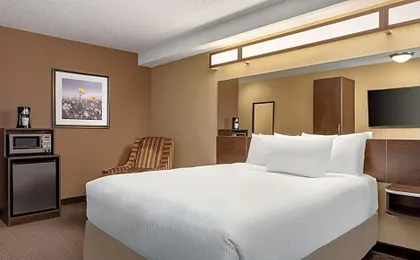 Microtel Inn & Suites By Wyndham Estevan