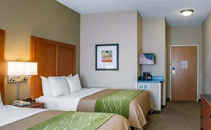 Comfort Inn & Suites West Chester - North Cincinnati