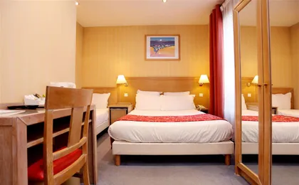 Triple room