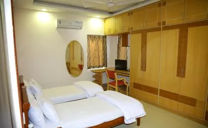 Swan Suites