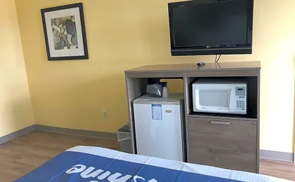 Days Inn by Wyndham Cape Carteret