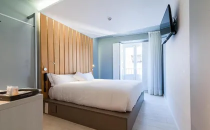 BANDB HOTEL MADRID FUENCARRAL 52 (EX-HOSTAL NURIA)