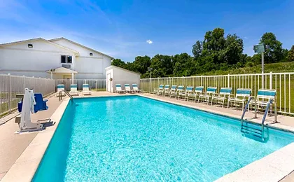 Super 8 by Wyndham Vicksburg