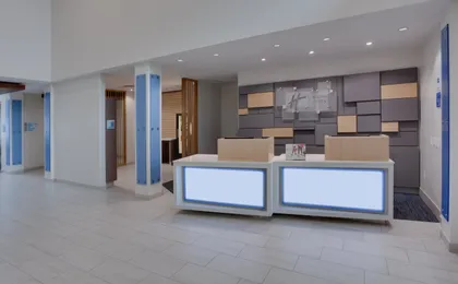 Front Desk & Lobby