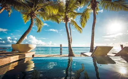 Carana Beach Hotel