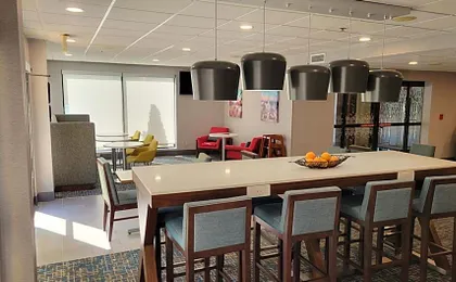 Hampton Inn Commerce