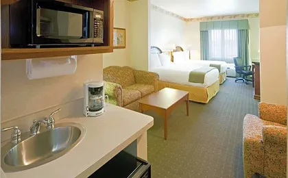 Holiday Inn Express Hotel & Suites Eagle Pass By IHG